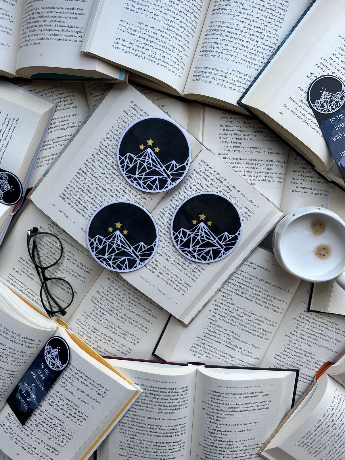 Padėkliukų rinkinys „ACOTAR“