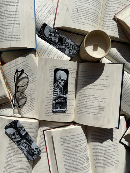 Skirtukas „Skeleton Life“