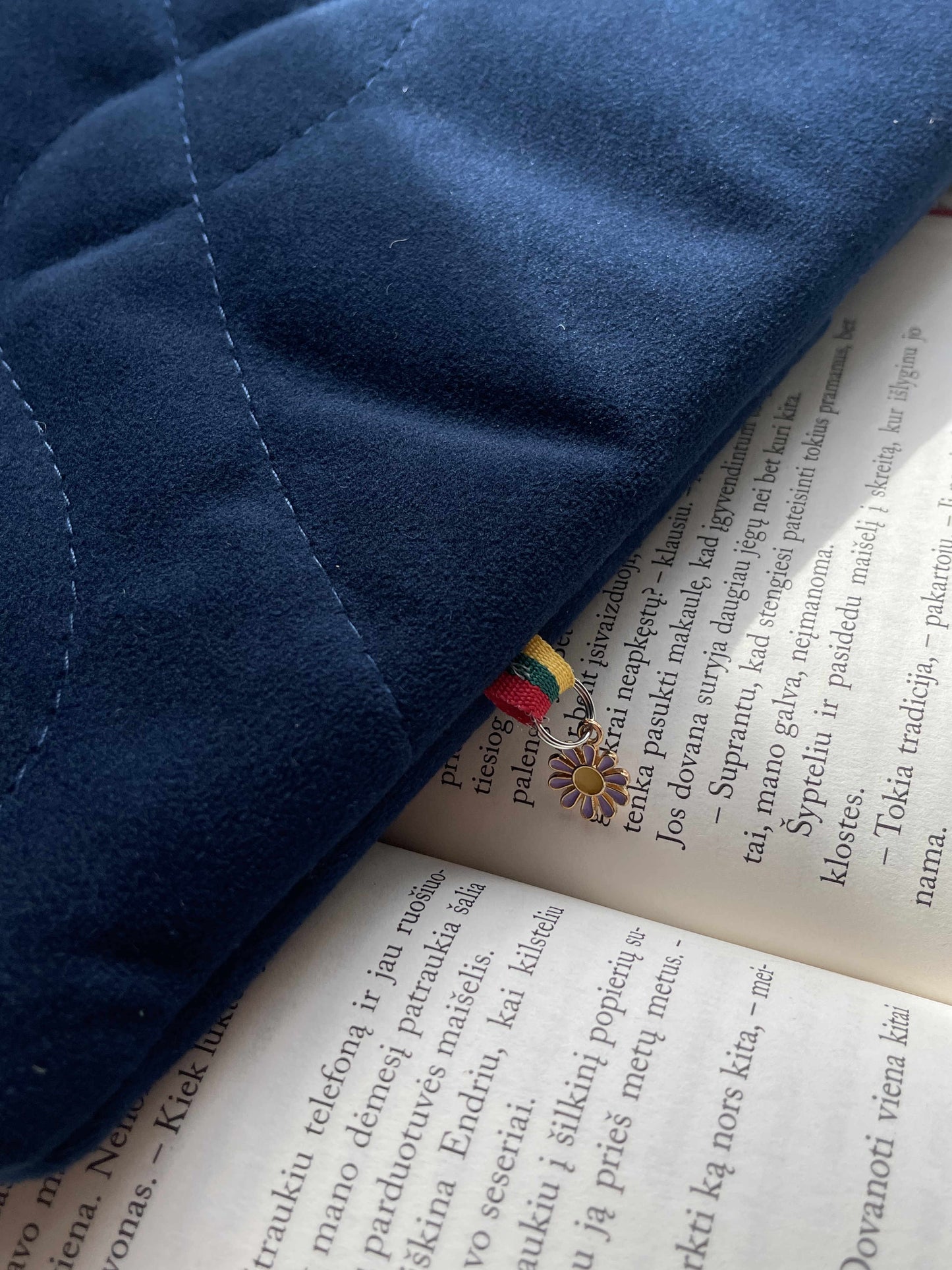 Vidurnakčio puslapiai + 2 skirtukai dovanų