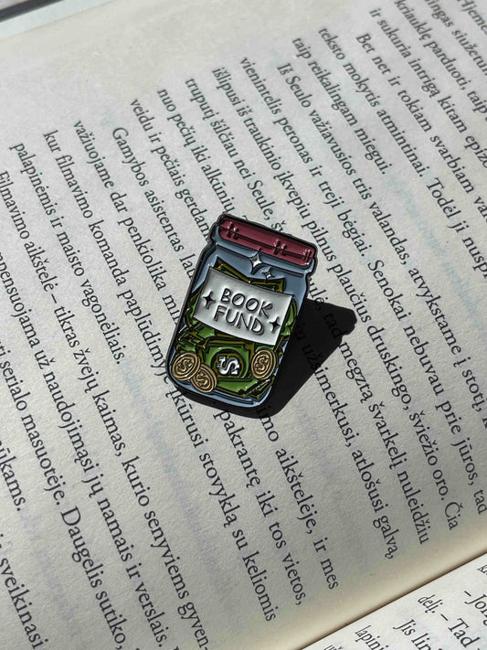 Pins "Book fund"