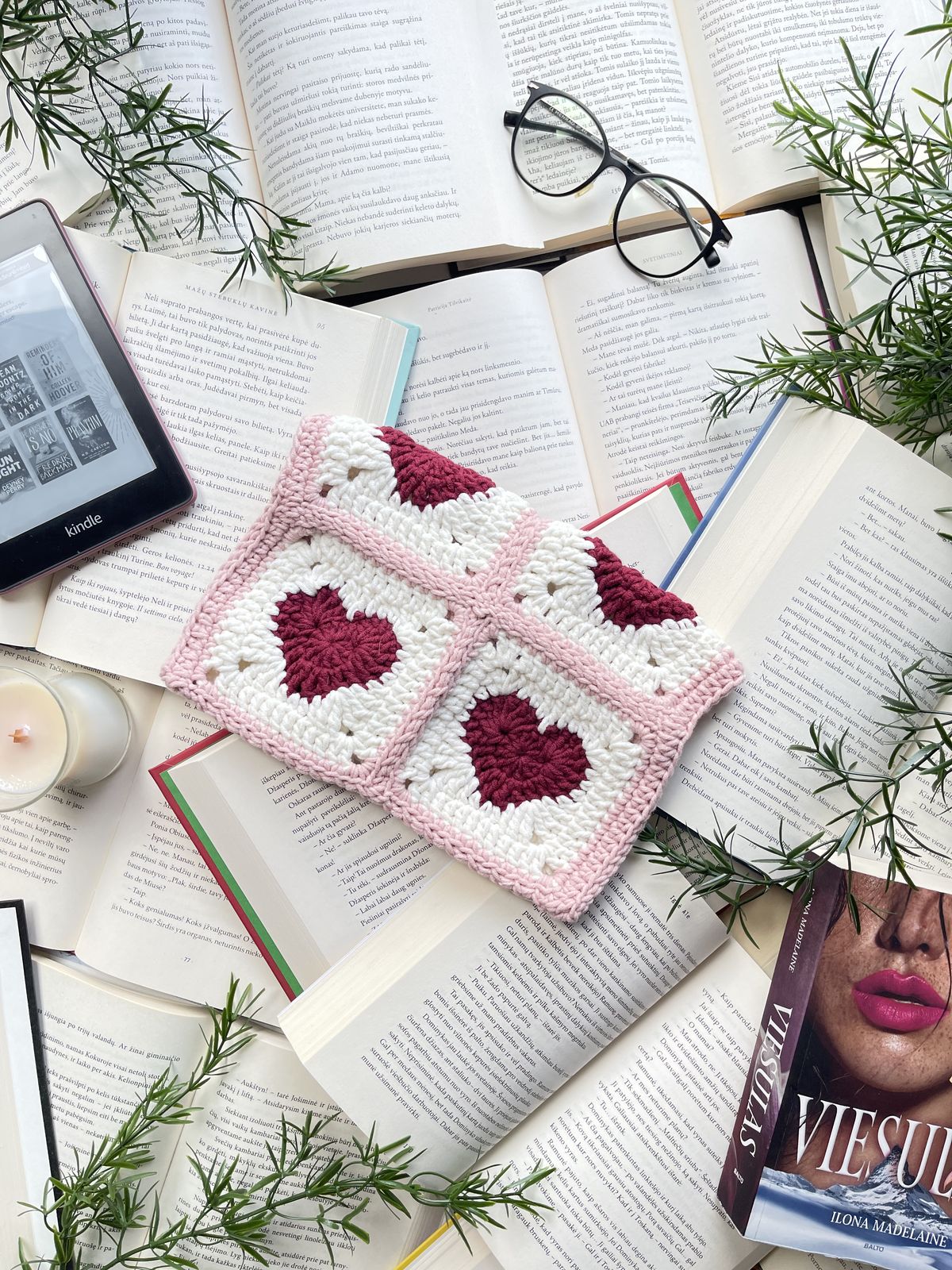 Nertas dėklas "Hearts"