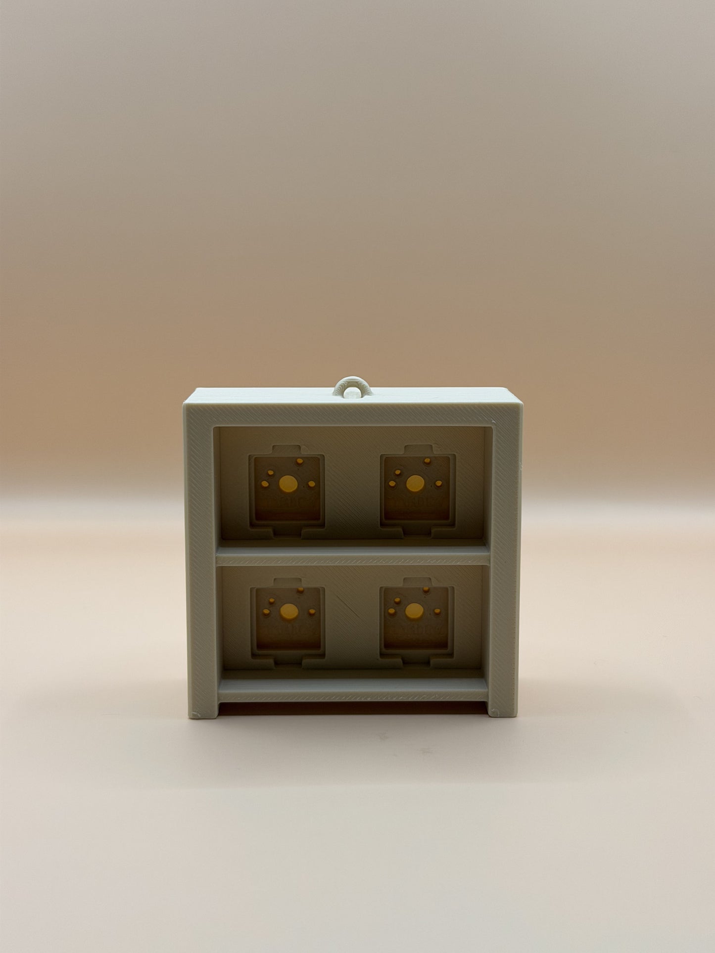 Lentynėlė „Minimal“ – 4 clickeriai