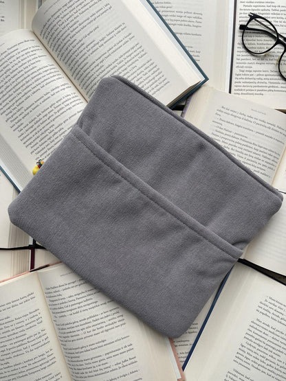 Tylūs skyriai + 2 skirtukai (nemokamai)