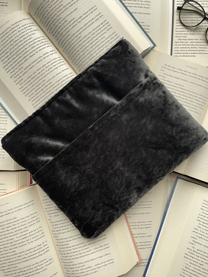 Tamsioji akademija + 2 skirtukai (nemokamai)