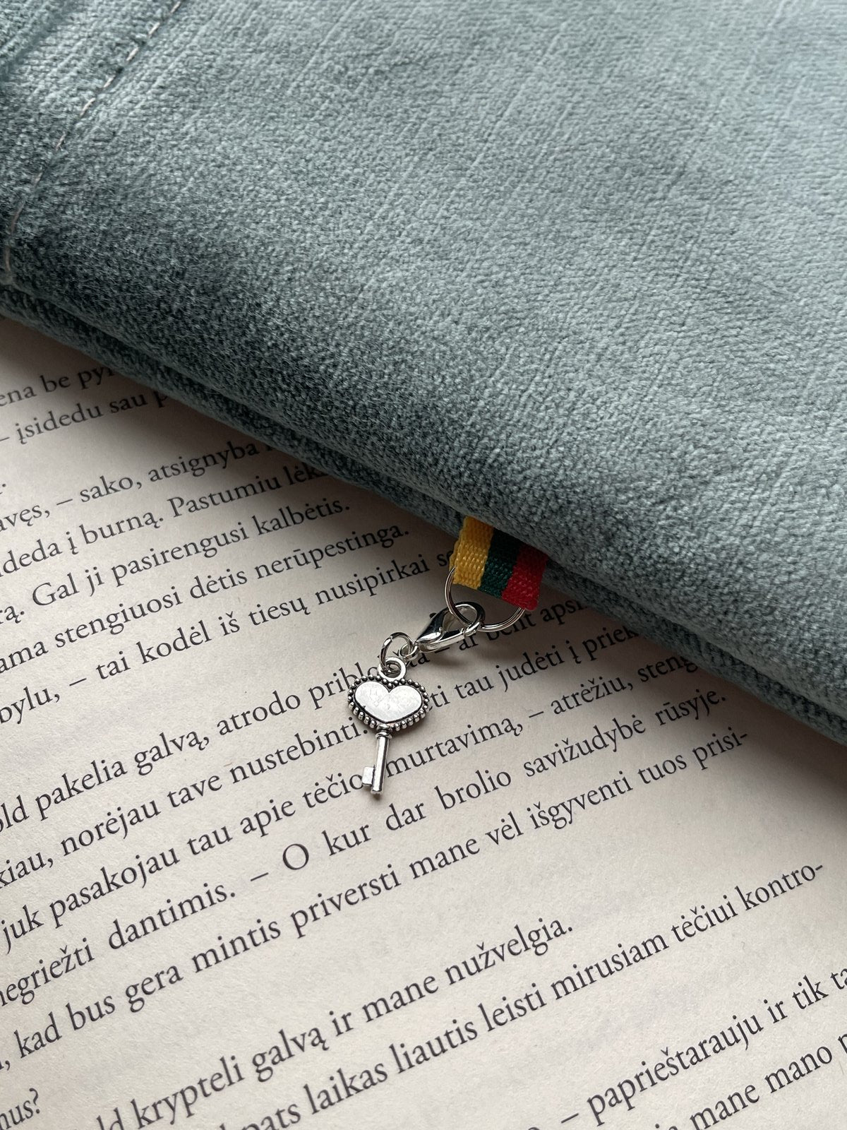 Migloti skaitymai + 2 skirtukai (nemokamai)