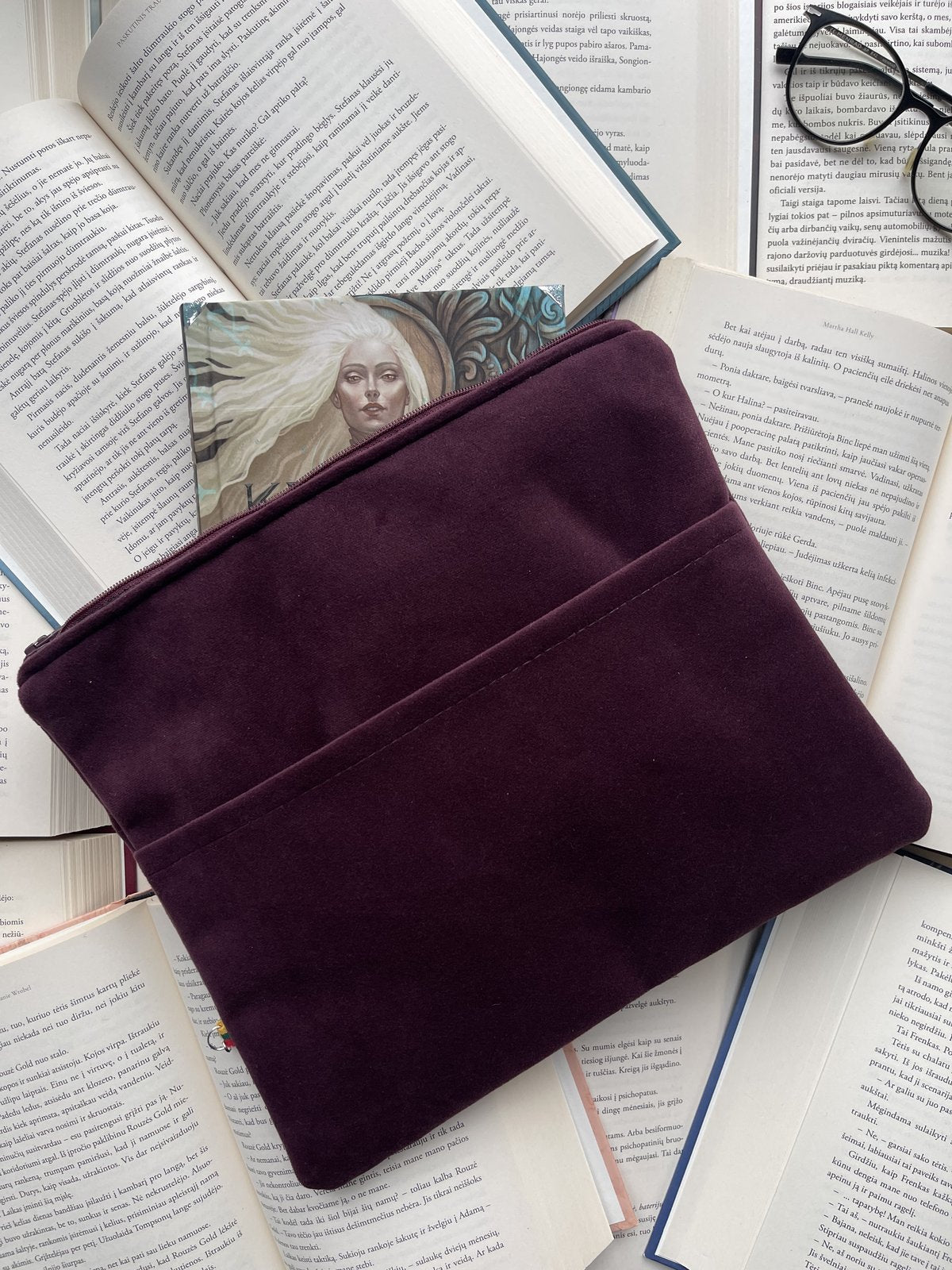 Twilight Tales + 2 bookmarks (for free)