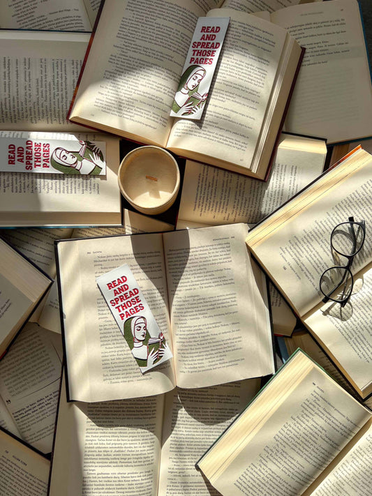 Skirtukas „Read And Spread Those Pages“