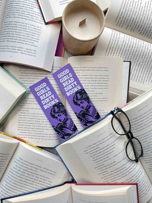 Skirtukas „Good Girls Read Dirty Books“