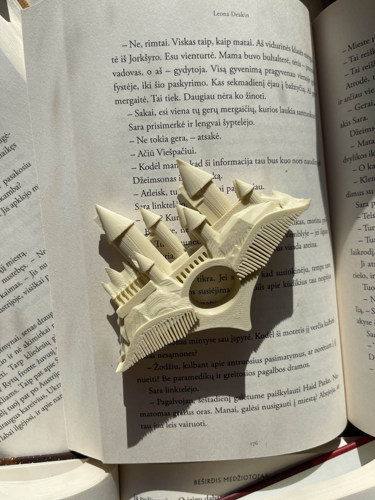 Knygos puslapių laikiklis „Hogwarts“