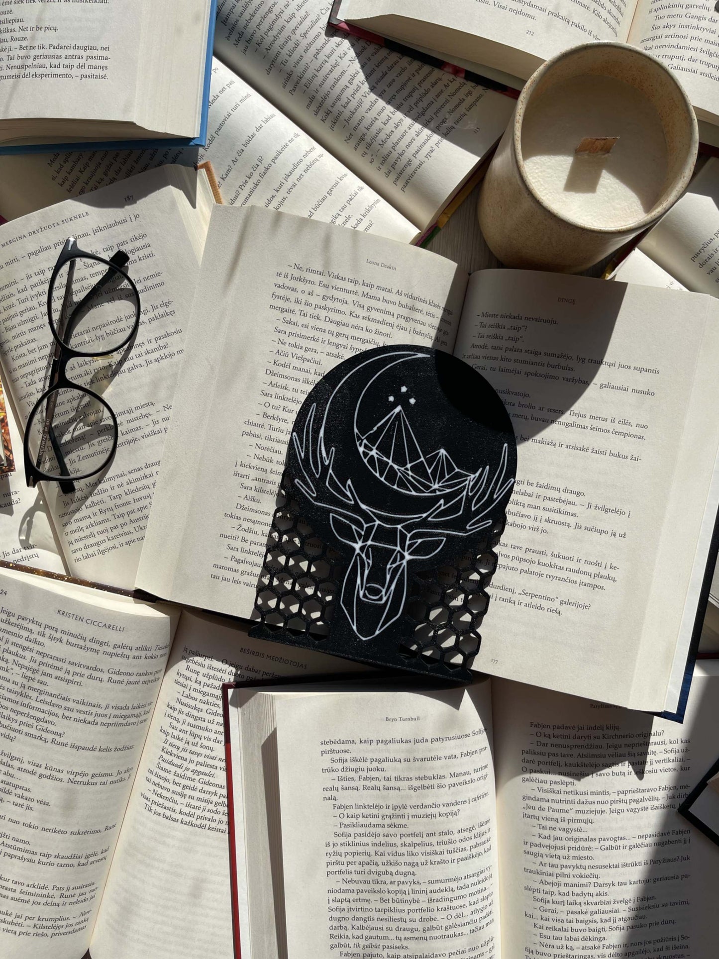 Bookend "MAASVerse"